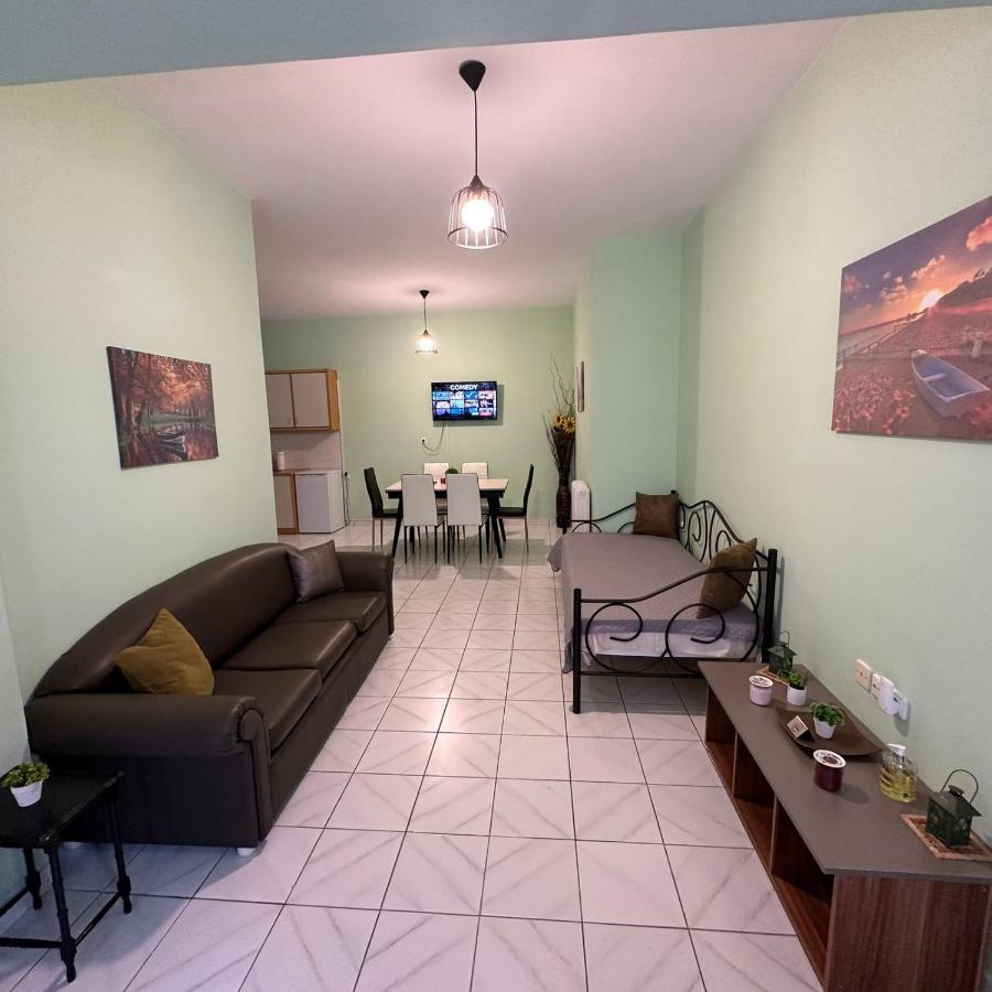 La Vita Apartments-Near Airport & Sea アルテミダ エクステリア 写真
